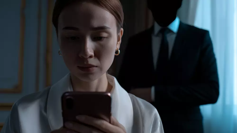 “Гүл жеткіземіз“. 8 наурыз қарсаңында алаяқтық жиілейтіні ескертілді