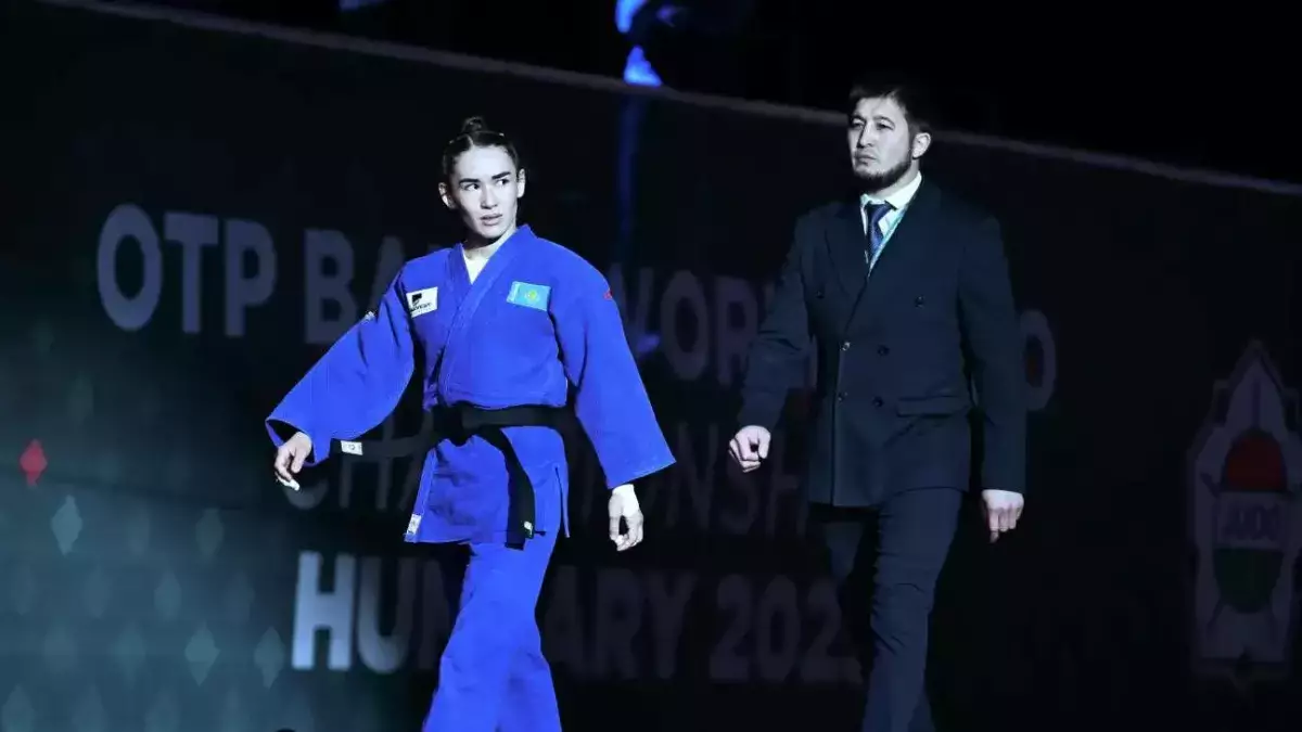 Абиба Әбужақынова 20 жастағы қарсыласынан иппонға түсіп қалды