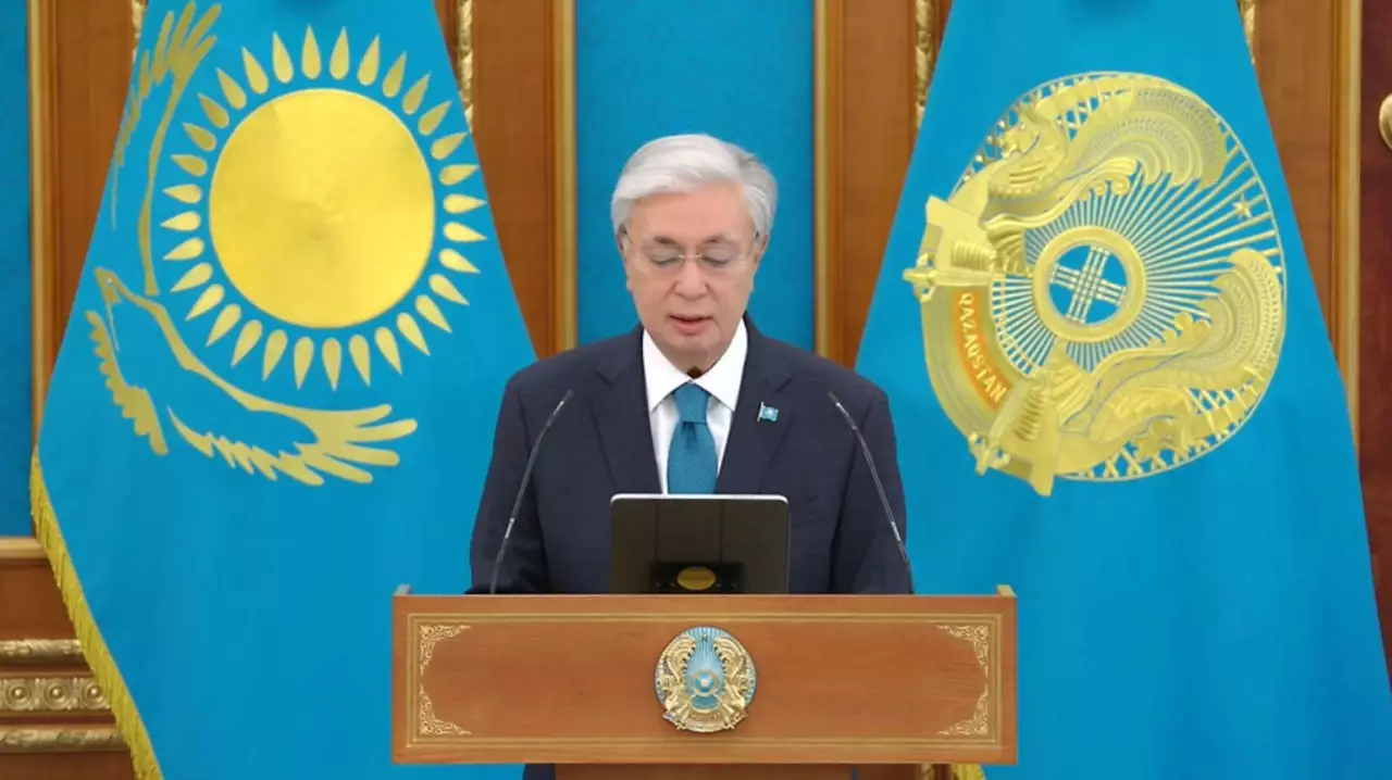 Президент аруларды Халықаралық әйелдер күнімен құттықтады