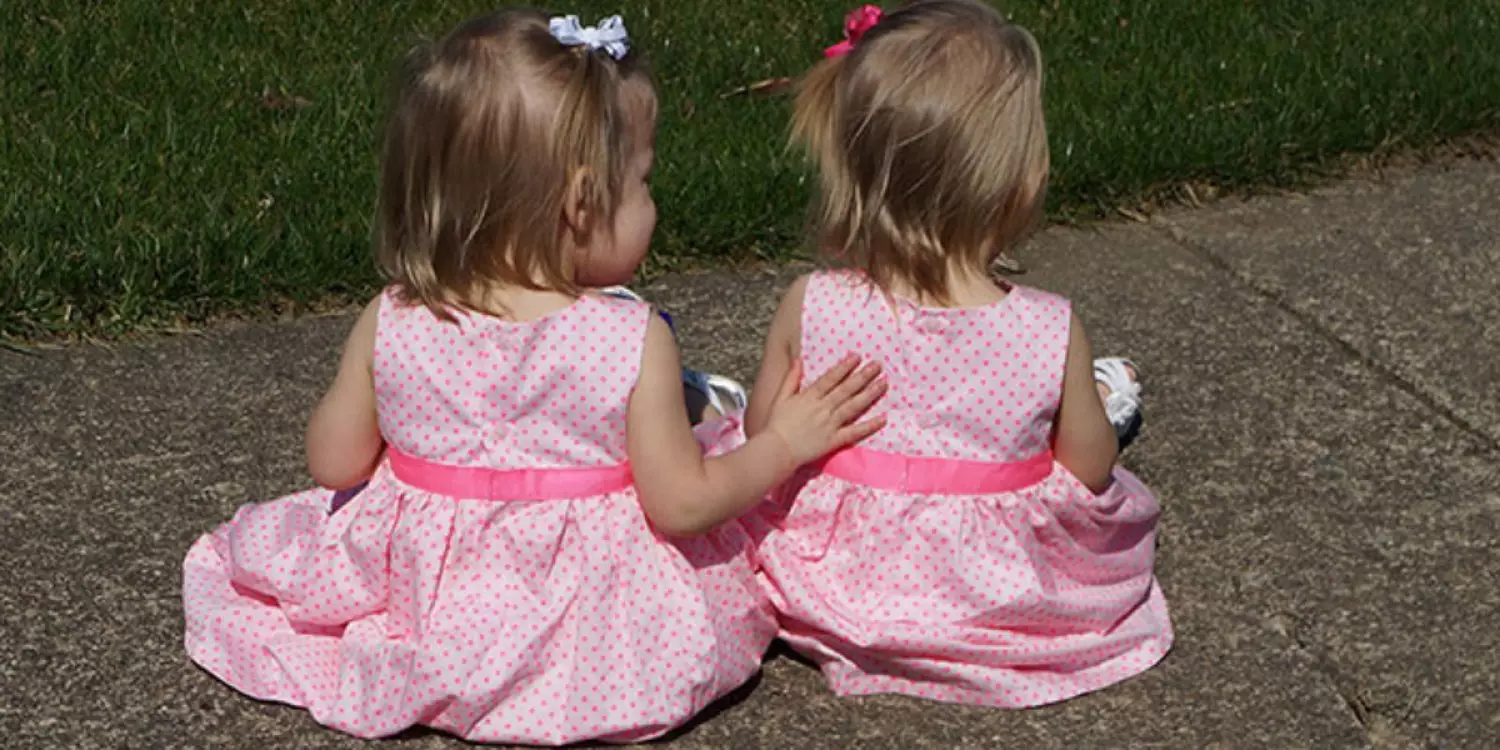 Атырау облысында егіздердің анасы балалардың әкесін зорлық жасады деп айыптап отыр