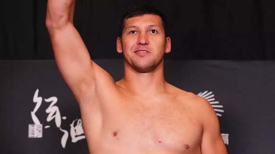 Третий бой Дияра Нургожая в UFC: Где и когда смотреть UFC 326