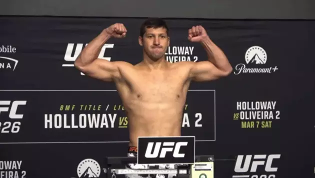 Казахстанский нокаутёр прошёл взвешивание перед третьим боем в UFC