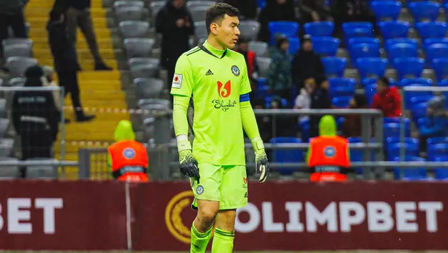 Вратарь сборной Казахстана отклонил ряд предложений и выбрал клуб