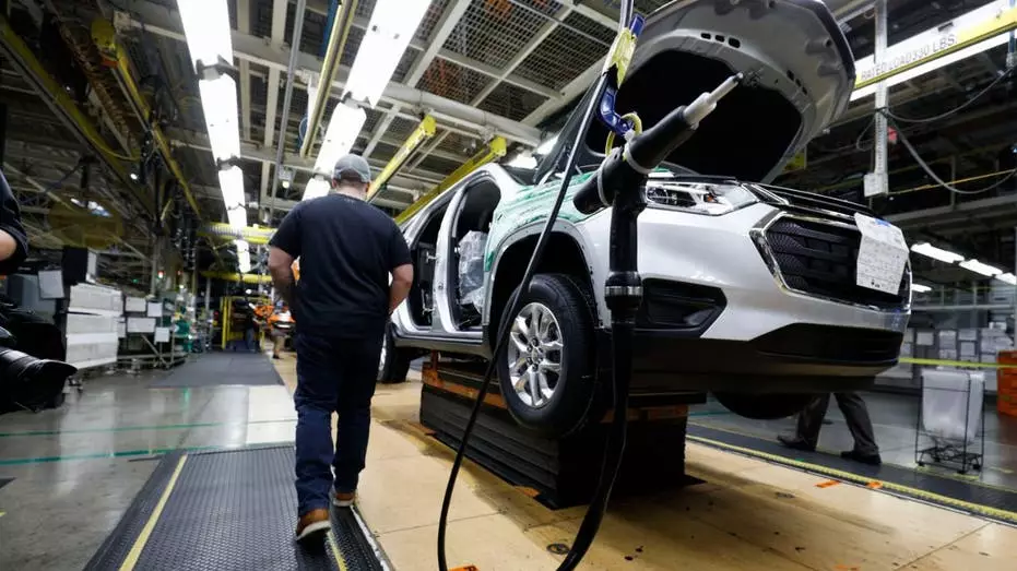 Заработные платы американских работников продолжают расти, укрепляя семейные бюджеты.