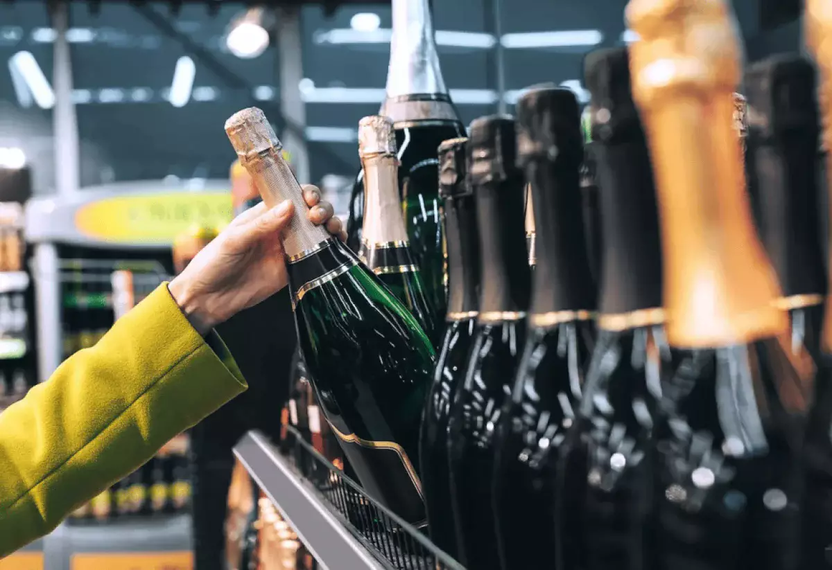 В Казахстане резко сократилось производство шампанского