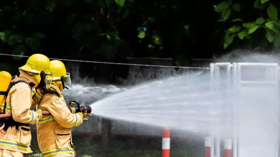 В США сгорел дом казахстанского боксера