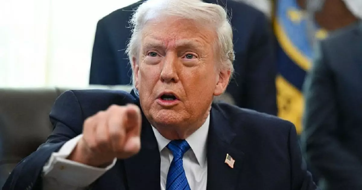  Трамп АҚШ-та қару-жарақ өндірісін жаппай арттыру туралы мәлімдеме жасады 