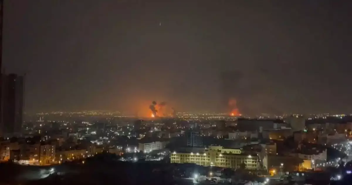  Тегеранда шабуылдан кейін халықаралық әуежай өртеніп жатыр 