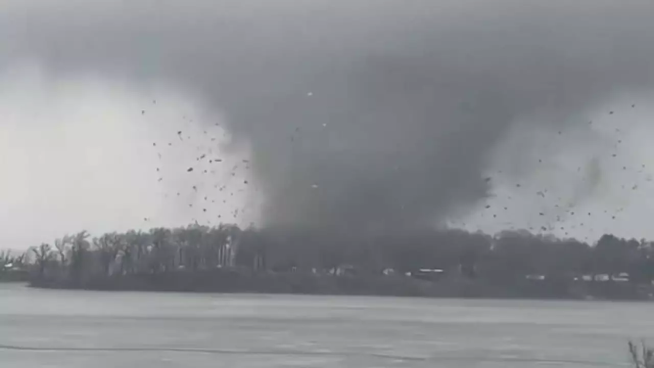 Торнадо в США: погибли шесть человек