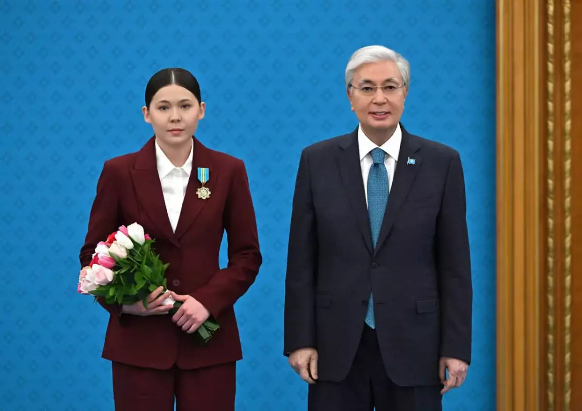 Конькимен жүгіру шебері Кристина Шумекова «Парасат» орденімен марапатталды