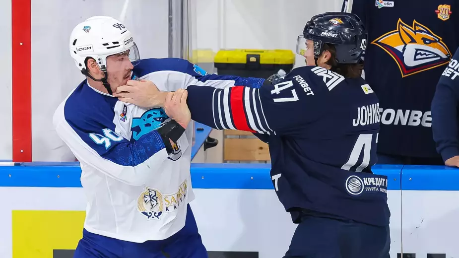 Победная драка Асетова и восемь голов - "Барыс" успешно слетал в Китай в рамках КХЛ (ВИДЕО)
