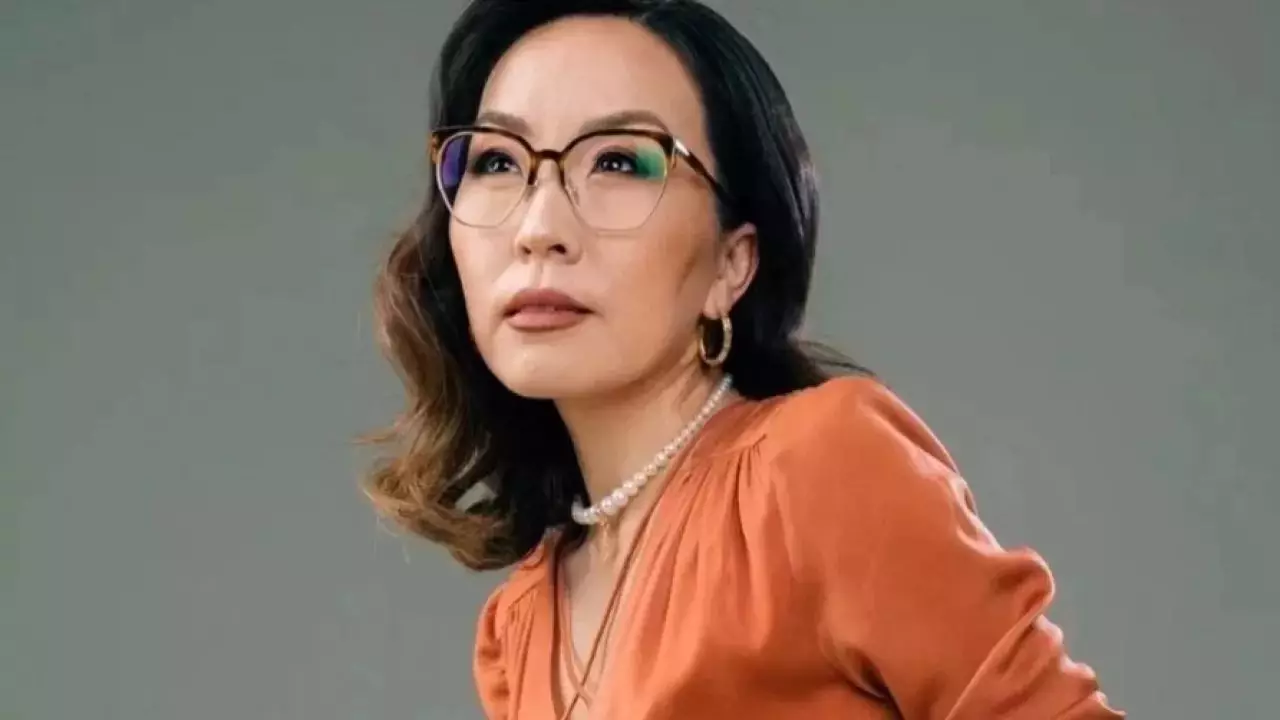 "Жылы сөзбен демеп жібергенімде  құтқарып қалар ма едім?". Дина Төлепберген марқұм кейіпкері туралы айтты