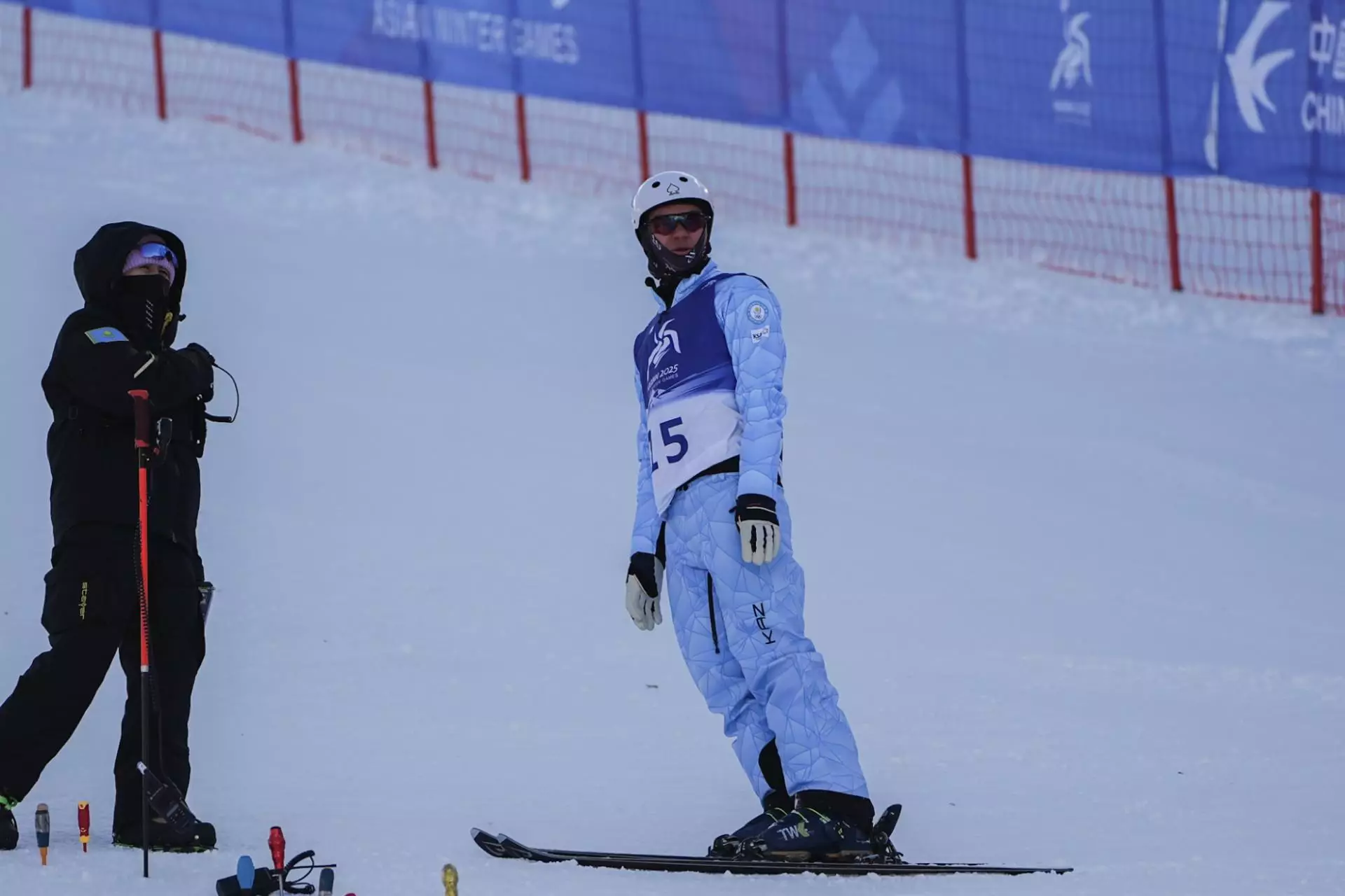 Казахстан завоевал золото этапа Кубка Европы по фристайл-акробатике