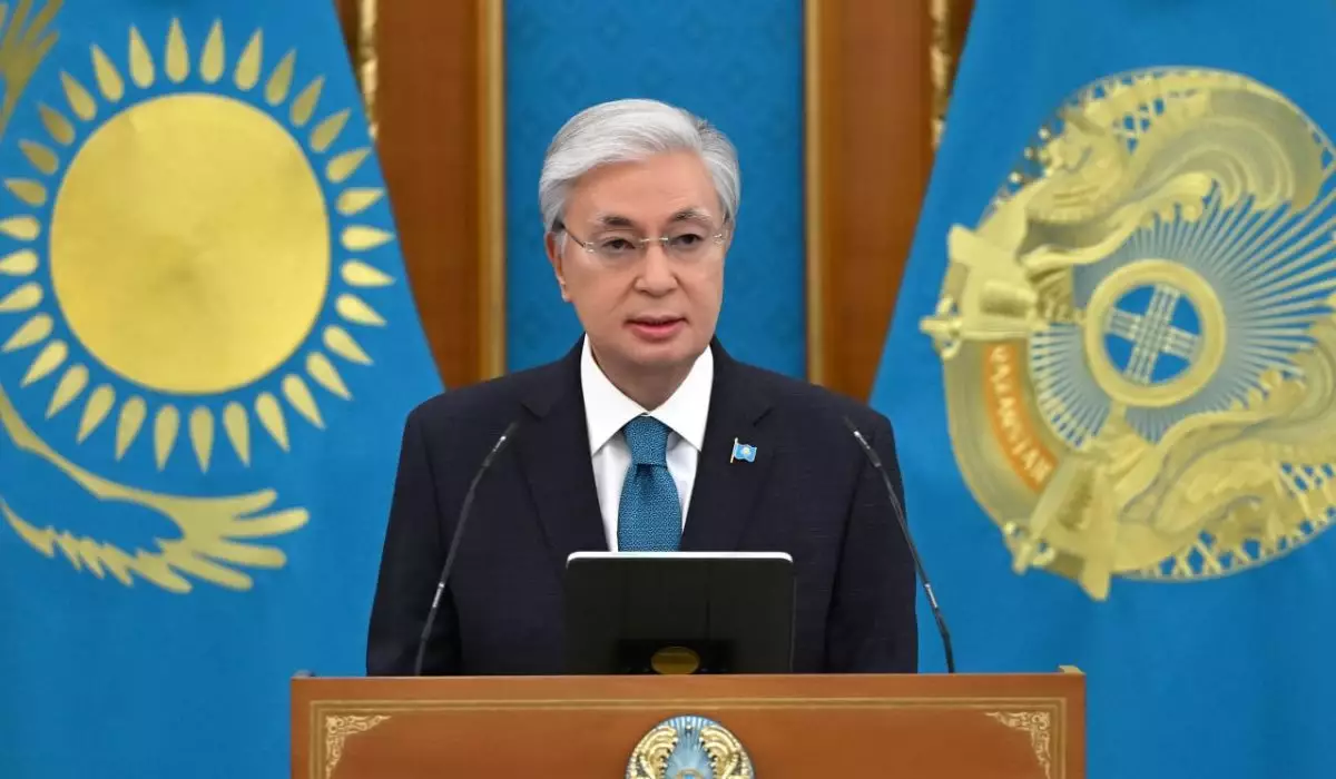 Тоқаев қазақстандықтарды Халықаралық әйелдер күнімен құттықтады