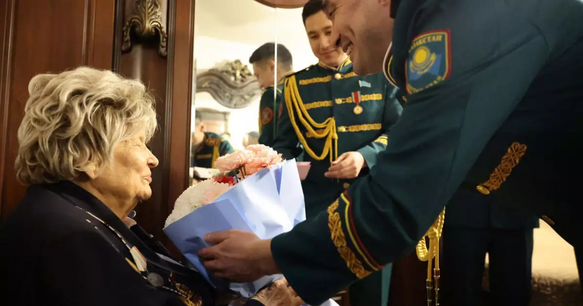   Ұландықтар еңбек ардагерлерін Халықаралық әйелдер күнімен құттықтады   