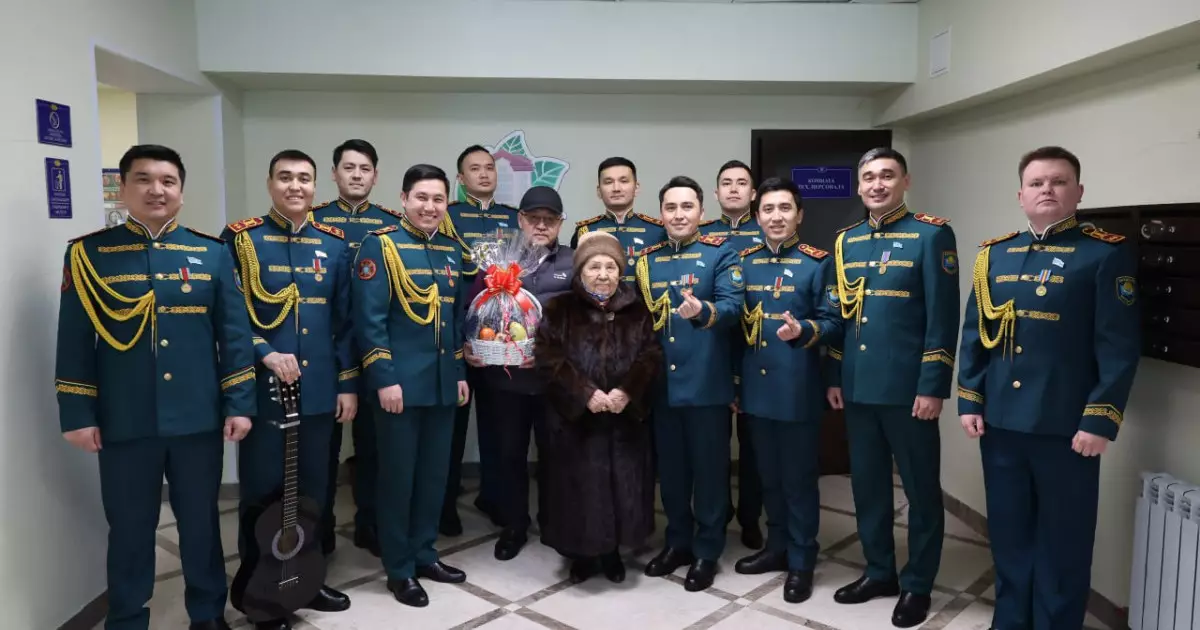  Ұландықтар еңбек ардагерлерін Халықаралық әйелдер күнімен құттықтады 