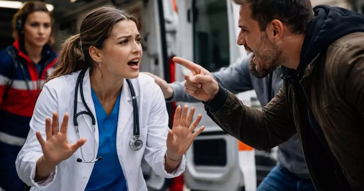  За нападение на медиков в Казахстане теперь грозит до 12 лет тюрьмы 