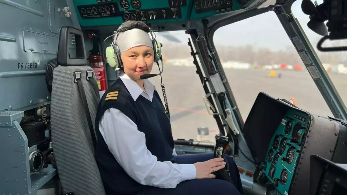 Аспанға ғашық ару: Тікұшақ тізгіндеген қазақ қызының ерекше жолы