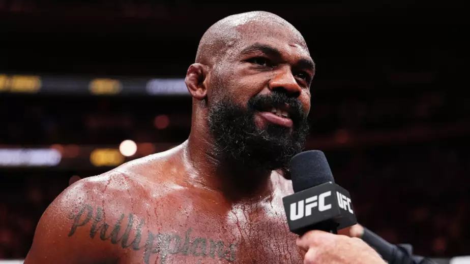 Названа причина отказа Джона Джонса от боя в Белом доме