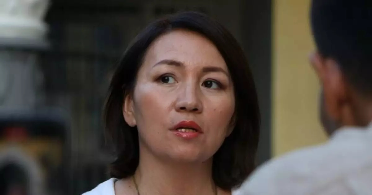  `Қазақтар тәуелсіздігін сақтап қала алмайды`: Танымал ақын күтпеген сөз айтып, жұртты дүр сілкіндірді (ФОТО) 