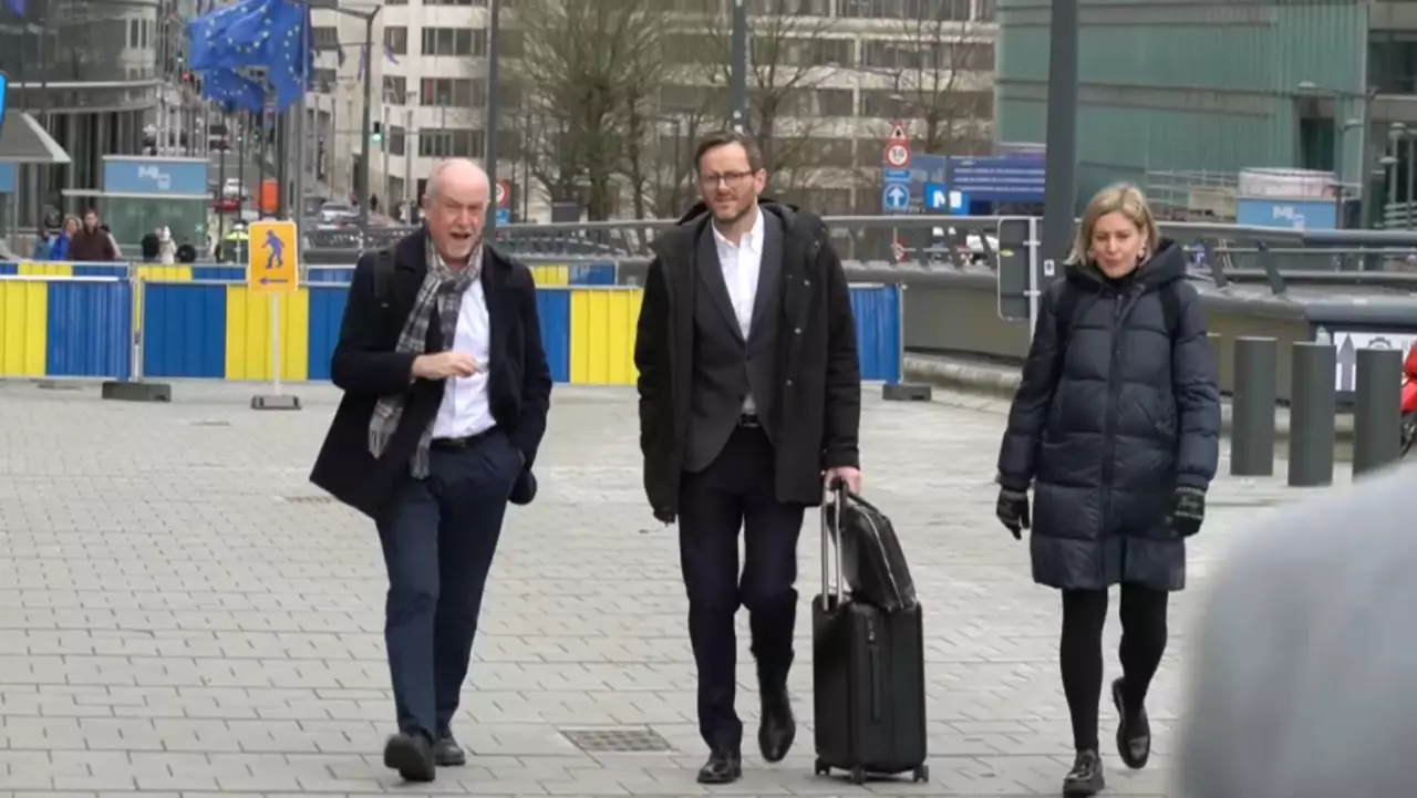 Жаңа Конституция жобасы Еуропада талқыланды