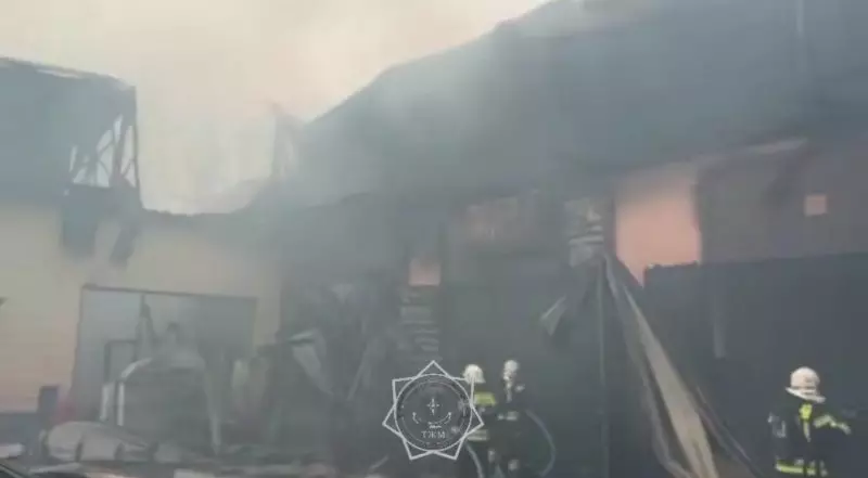 В Шымкенте загорелся автосервис