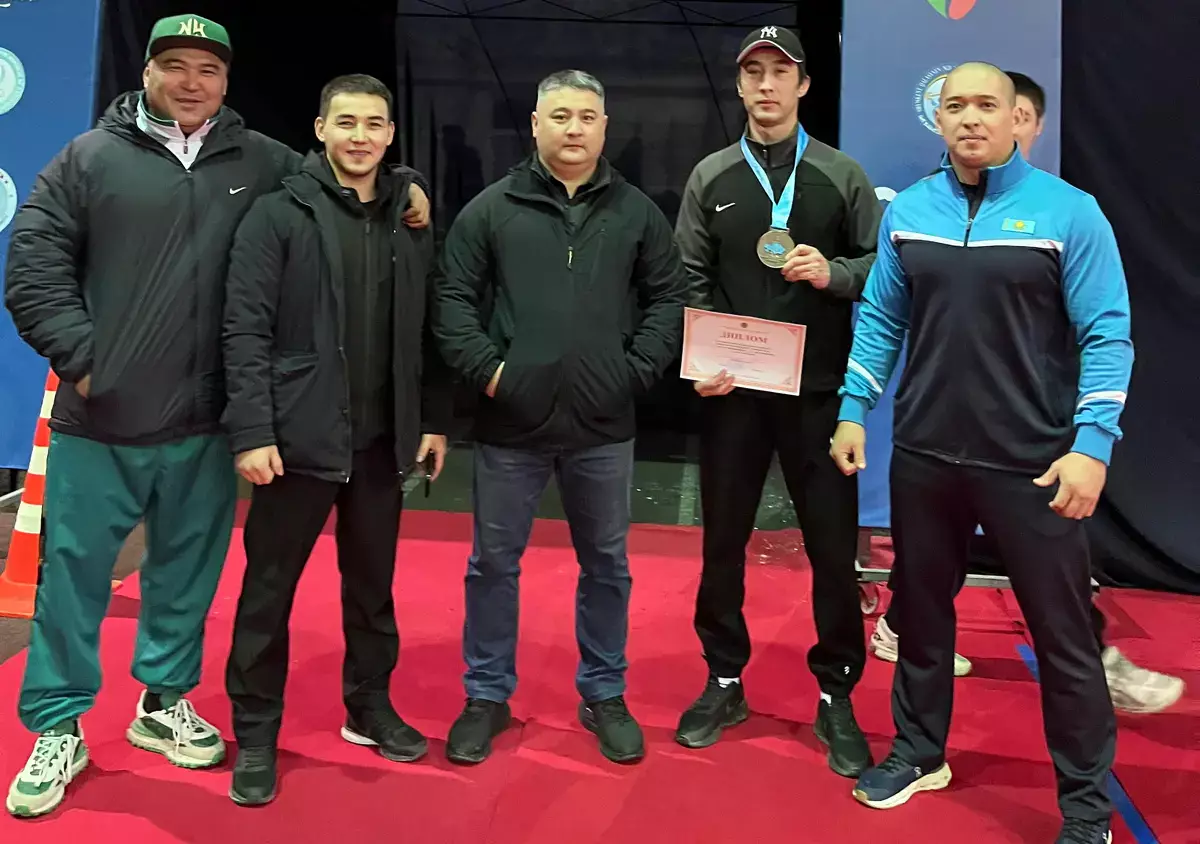 Мангистауские пауэрлифтеры триумфально выступили на чемпионате страны - новости на Lada.kz 08.03.2026