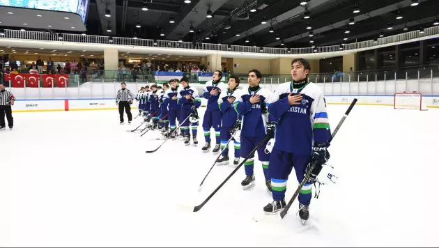 Сборная Узбекистана триумфально выиграла ЧМ по хоккею