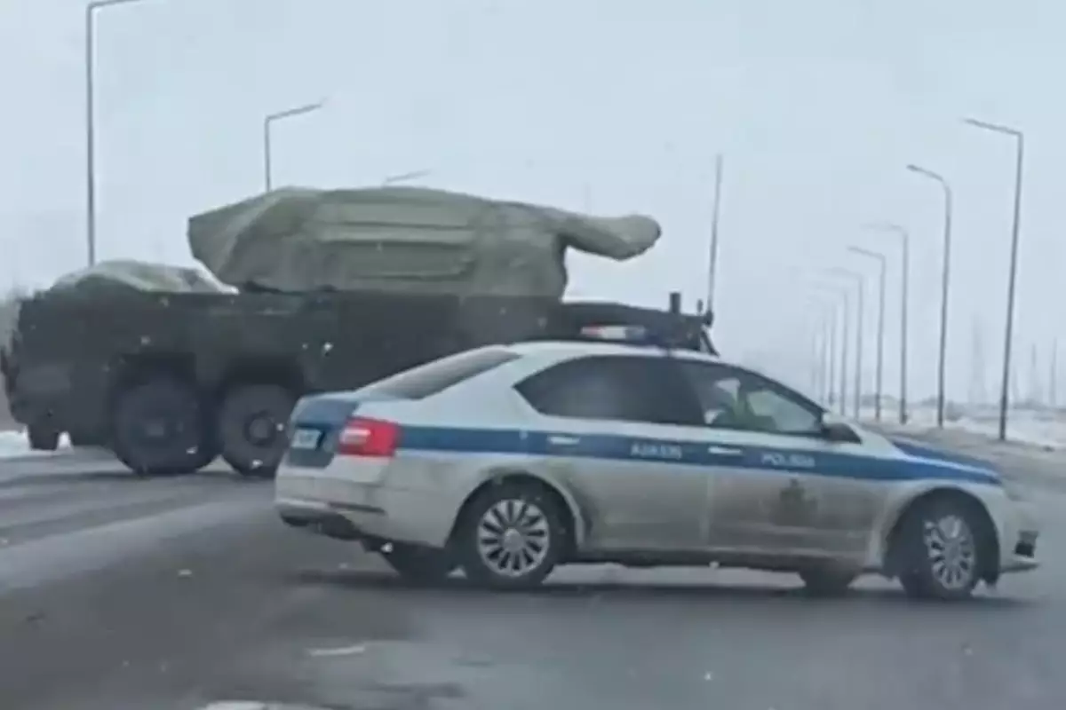 Зенитный ракетный комплекс заметили в пригороде Астаны