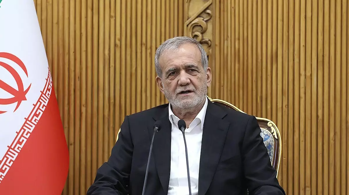 Пезешкиан позвонил Алиеву и отверг причастность Ирана к обстрелу Нахичевани