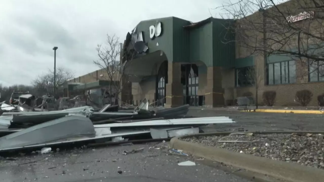 Число жертв торнадо в США достигло восьми человек