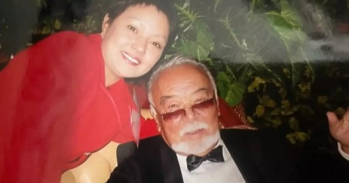  «Жаныңыз жәннәта болсын»: Асанәлі Әшімовтің немересі анасын еске алды 