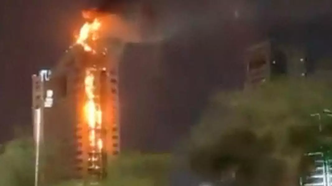 Ирандық дрон Кувейттің үкіметтік ғимаратын отқа орады