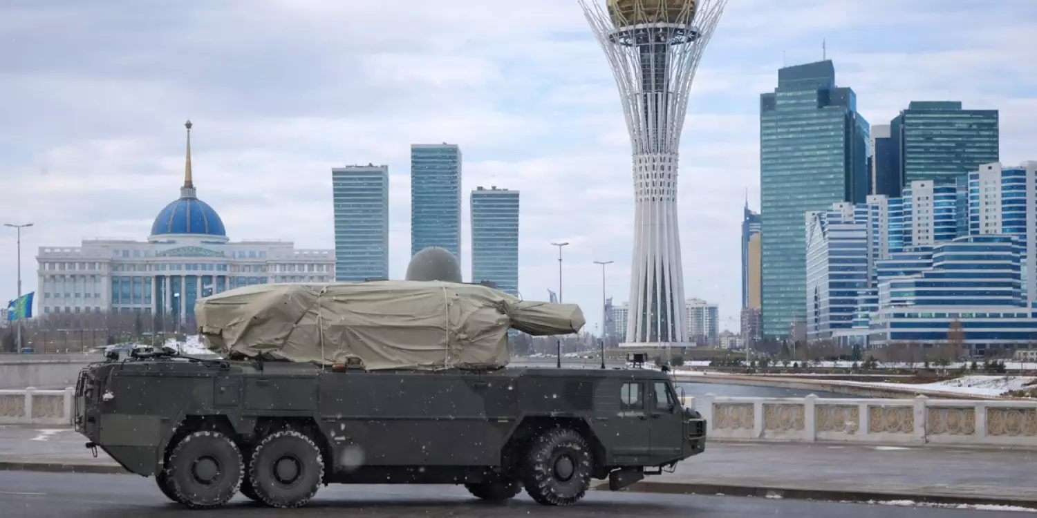 Астанада зениттік зымыран кешені жүріп өтті: Қорғаныс министрлігі түсініктеме берді