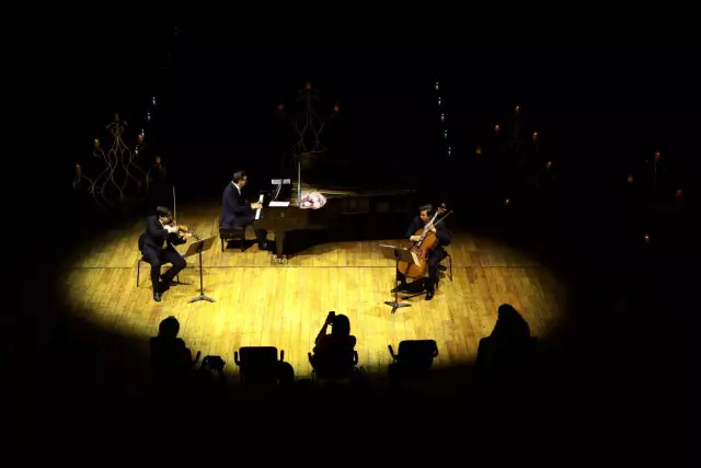 Қазақконцертте «Сүйікті жандар үшін...» атты классикалық музыка кеші өтті