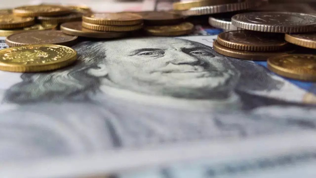 Демалыс күнгі валюта бағамы: доллар 500 теңгеге жақындады