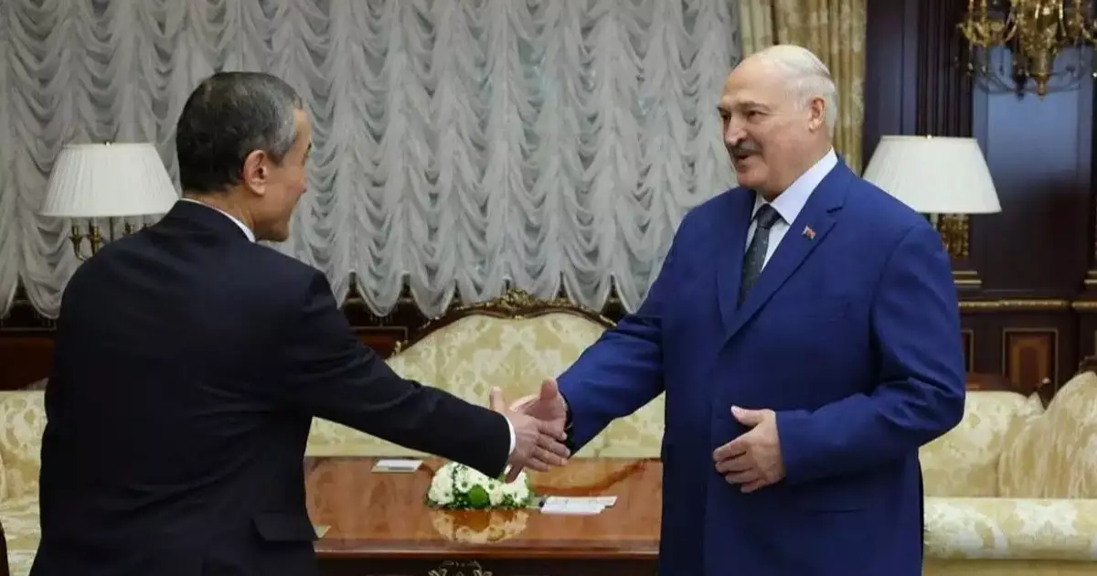  Лукашенко туу көрсеткішінің төмендеуіне алаңдап, өзбектерді шақырды 
