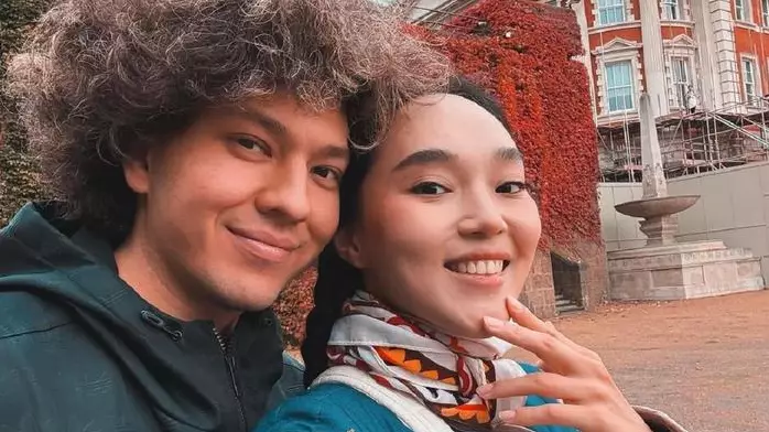 "Адай руынан емеспін": Жанар Айжанованың қызы жұрт білмейтін құпияларын жайып салды