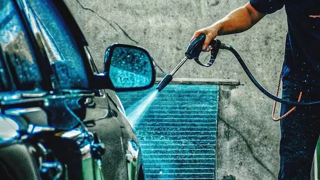 Мойщика авто осудили за дерзкий угон в Актобе