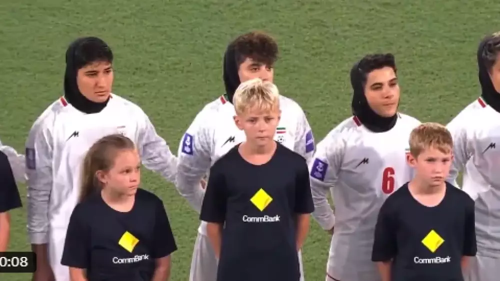 Отказались петь гимн: Австралия предоставила убежище иранским футболисткам