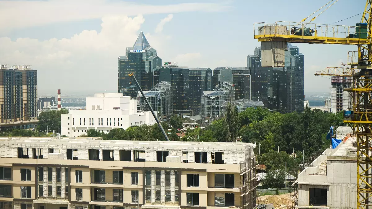 Елімізде құрылыс саласы цифрландыруға көшіп жатыр: Азаматтар мен бизнес үшін не өзгереді?