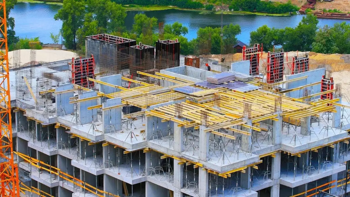 Более 60% строящихся объектов в Казахстане незаконно привлекали деньги дольщиков