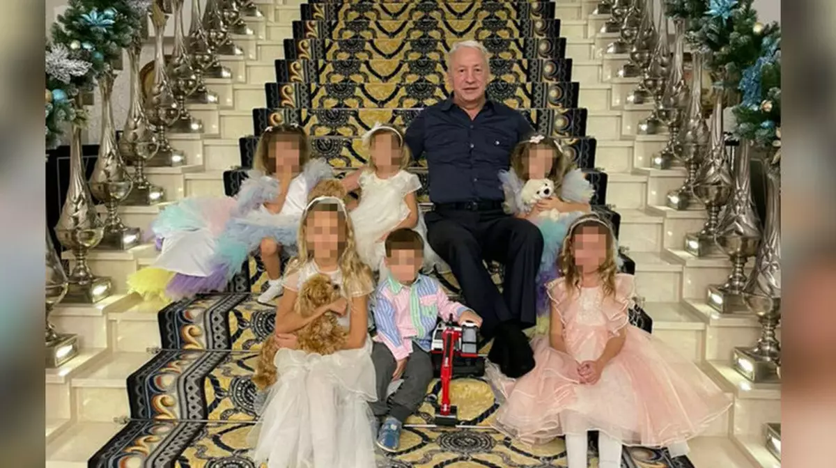 Испанская полиция обыскала особняки на Майорке, связанные с главой "Вертолетов России"