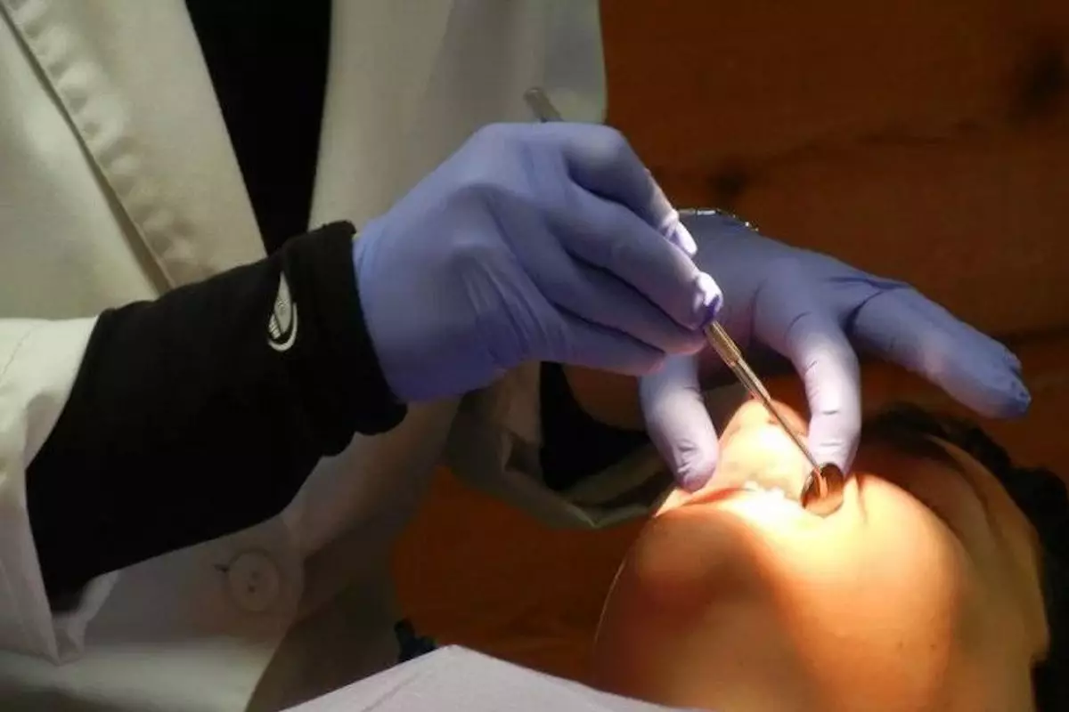 Лечение зубов за счет ЕНПФ: в Казахстане готовят новую систему контроля