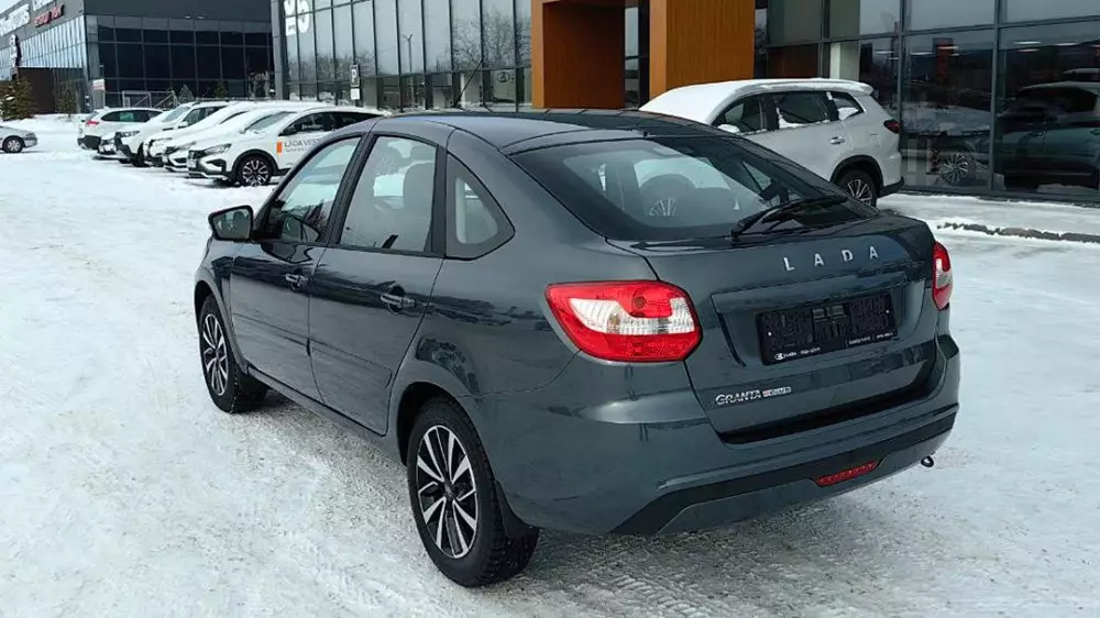 Новый утильсбор на авто из России и Беларуси: сколько будут стоить машины