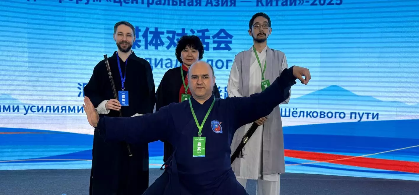 Легкость в теле и спокойствие в голове: практик из Астаны рассказал, почему люди выбирают цигун