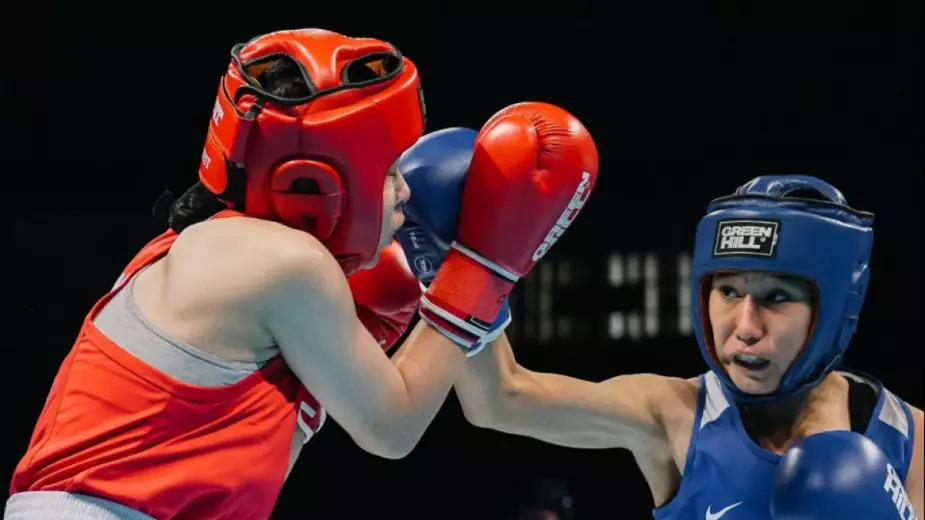 Бой с нокдауном завершил встречу Казахстан - Узбекистан на турнире в Бангкоке