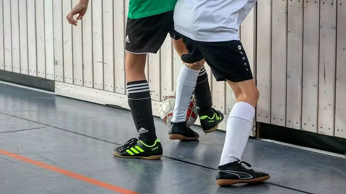 Массовая драка на футбольном матче в Шымкенте: двое игроков попали в больницу