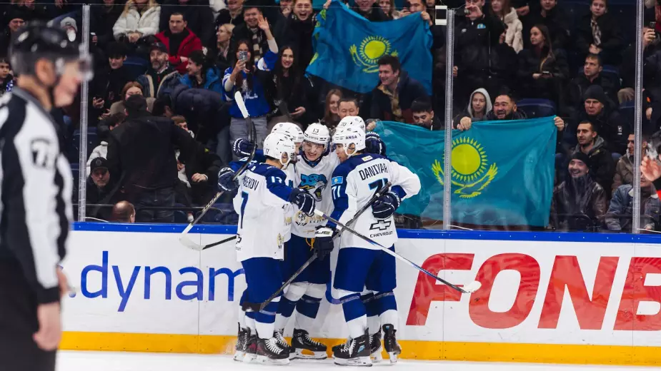 "Барыс" выиграл второй матч подряд в КХЛ, а казахстанский нападающий установил личный рекорд (ВИДЕО)