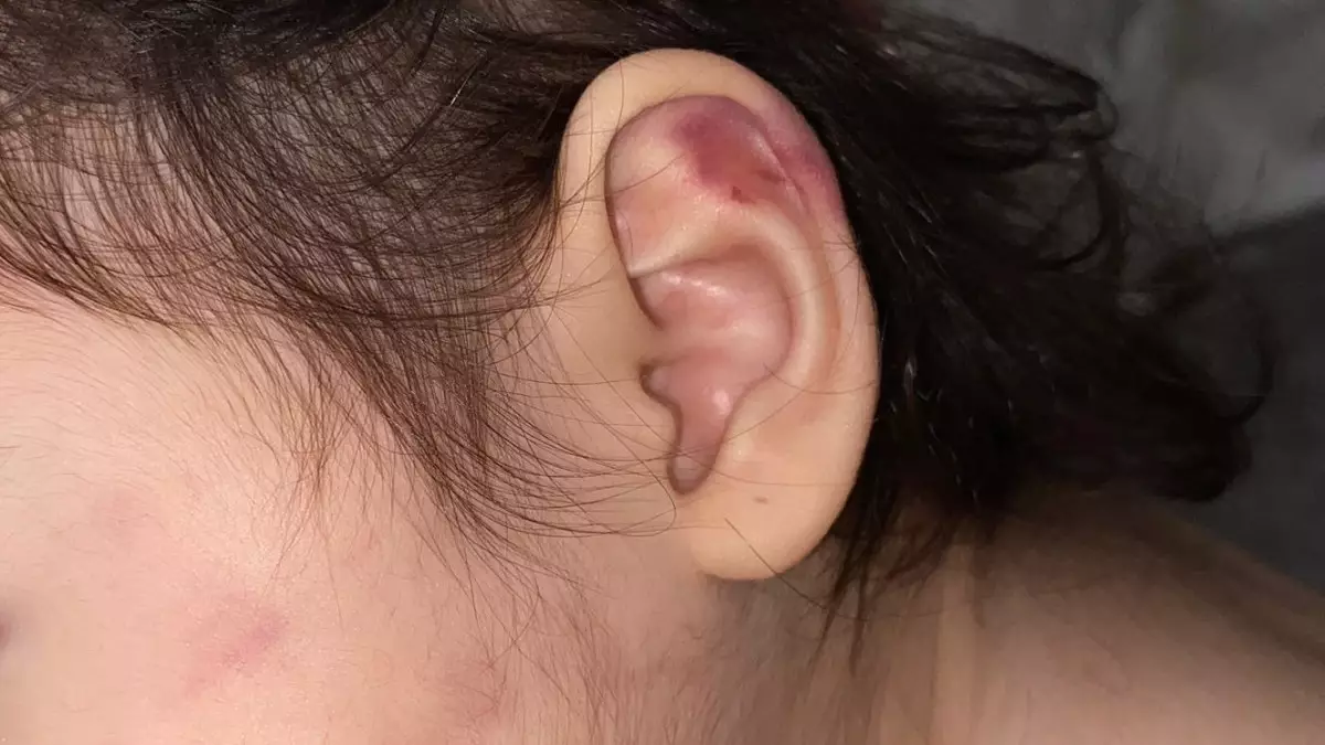 Қарағандыдағы балабақшада тәрбиеші баланы лақтырып, ұрған